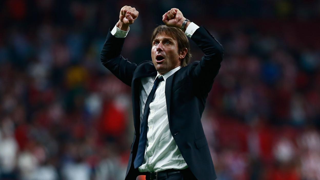 Antonio Conte celebrates