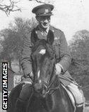 1948 Olympics, Duggie Stewart rides Dark Seal