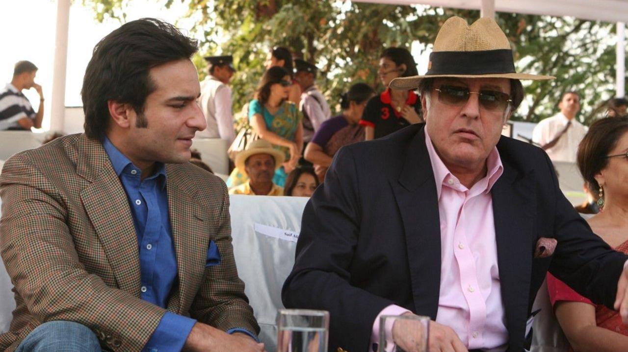 Tiger Pataudi alongside his son and Bollywood actor, Saif Ali Khan in 2006