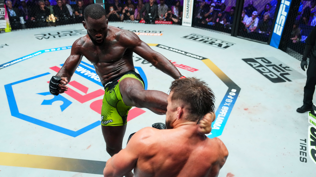 Fabian Edwards head kicks Dalton Rosta