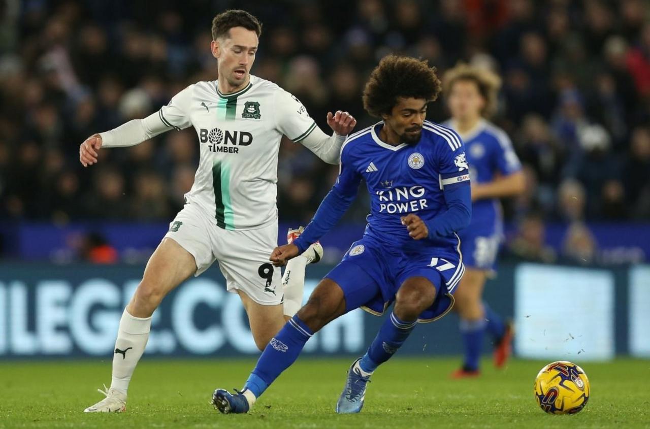 Leicester City's Hamza Choudhury and Plymouth Argyle's Ryan Hardie