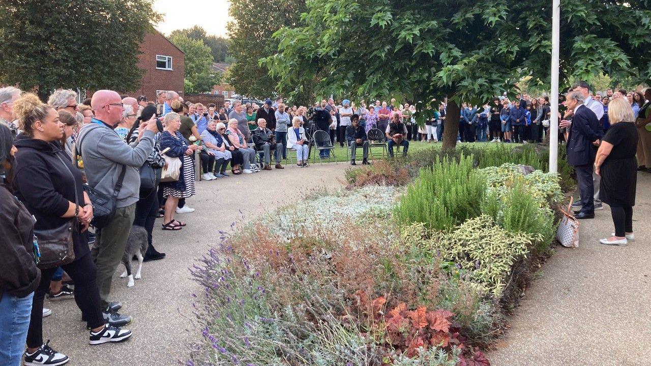 Crowds at vigil