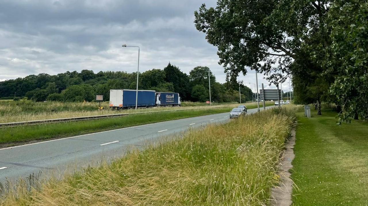 The A52 near West Bridgford viewed from the roadside