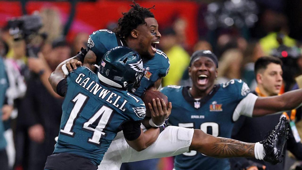 Super Bowl 2025: Philadelphia Eagles demolish Kansas City Chiefs 40-22 to  win NFL title - BBC Sport