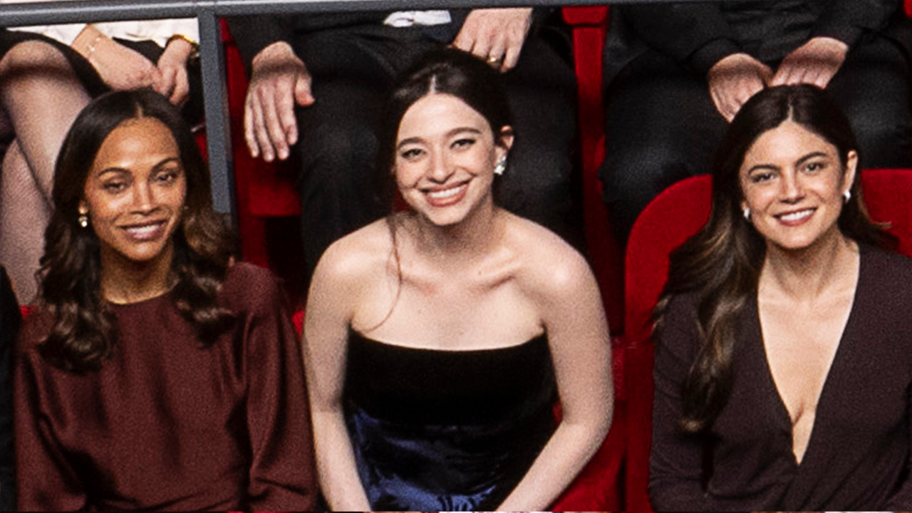 Zoe Saldaña, Mikey Madison and Monica Barbaro in the 97th Oscars nominees dinner class photo