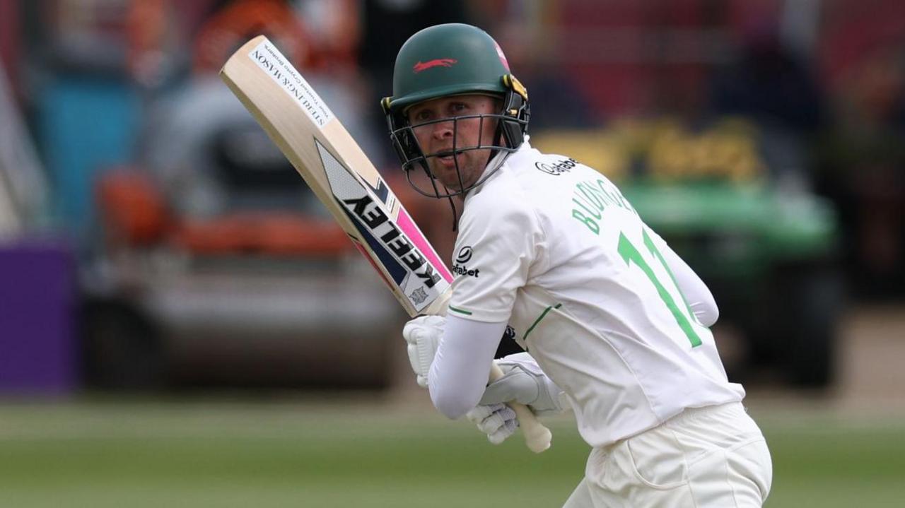 Sol Budinger batting for Leicestershire