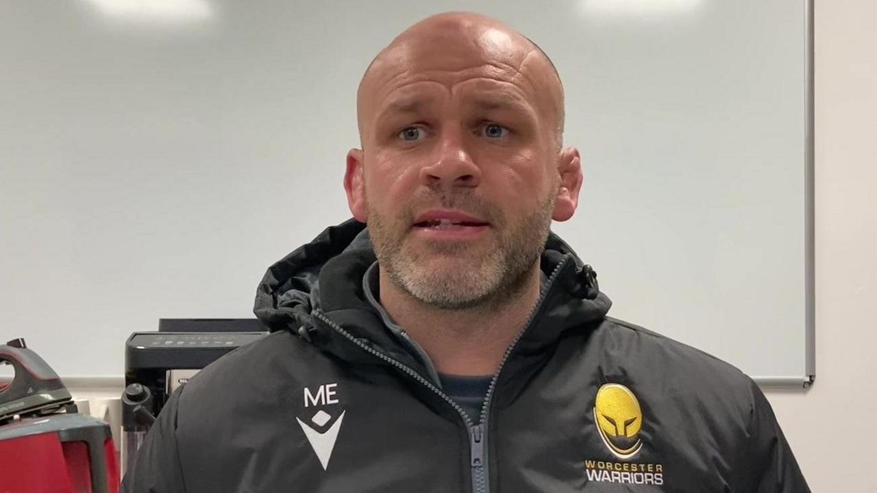 Worcester Warriors head coach Matt Everard giving a press conference
