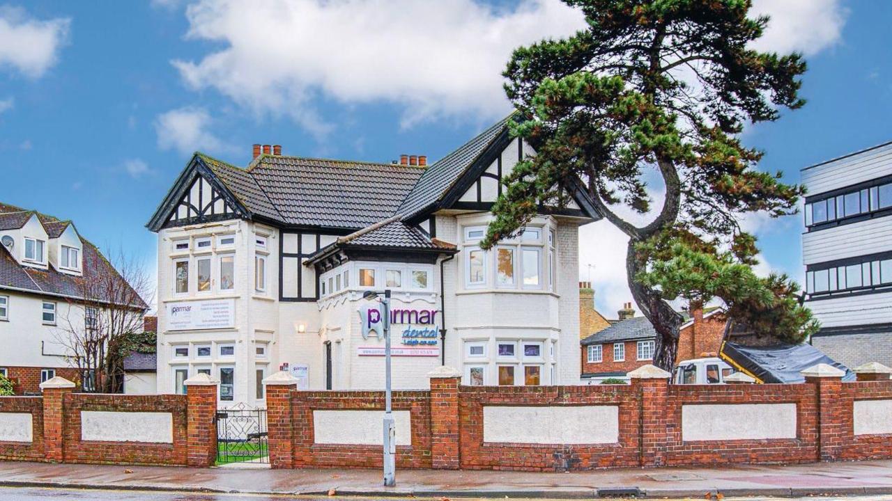 Parmar Dental, as seen from the street