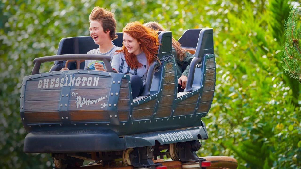 Water outage forces Chessington theme park to close — image supplied by BBC Business's feed