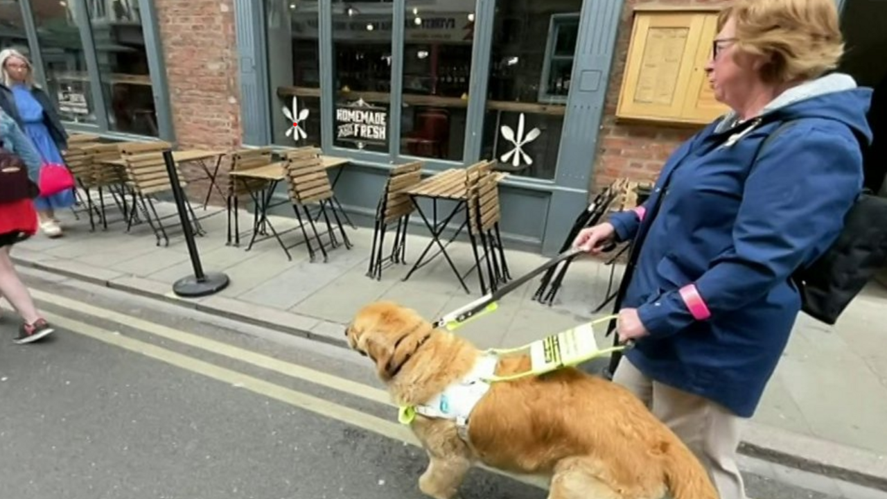 Street cafes in York