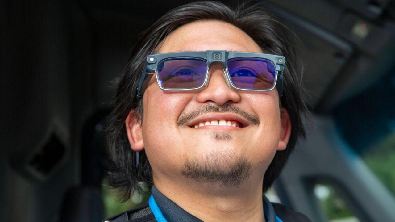 An Amazon delivery driver wearing the tech giant's prototype smart glasses.
