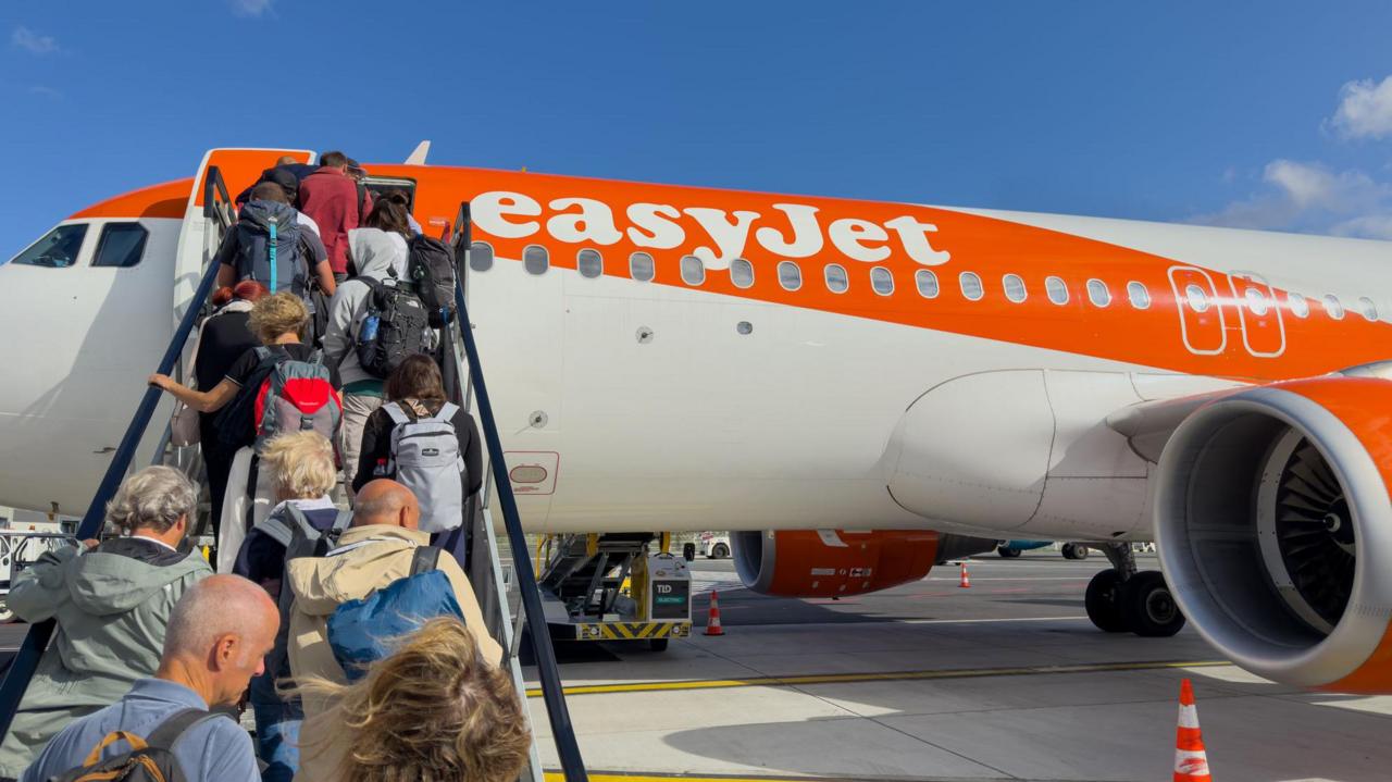 EasyJet agrees to £5.7bn takeover by US firm — image supplied by BBC News's feed