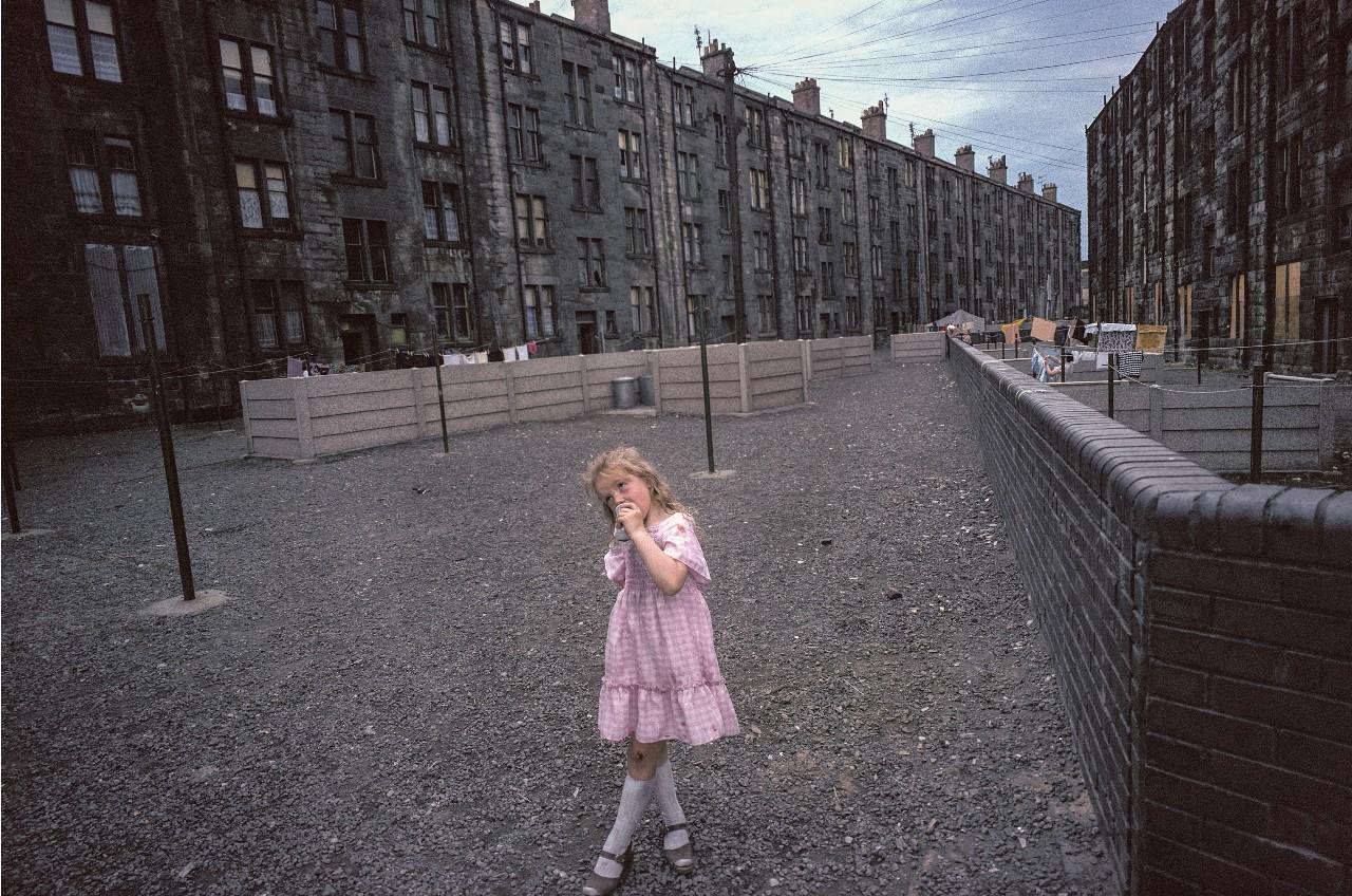 How a Frenchman captured the 'exotic' Glasgow in 1980 - BBC News