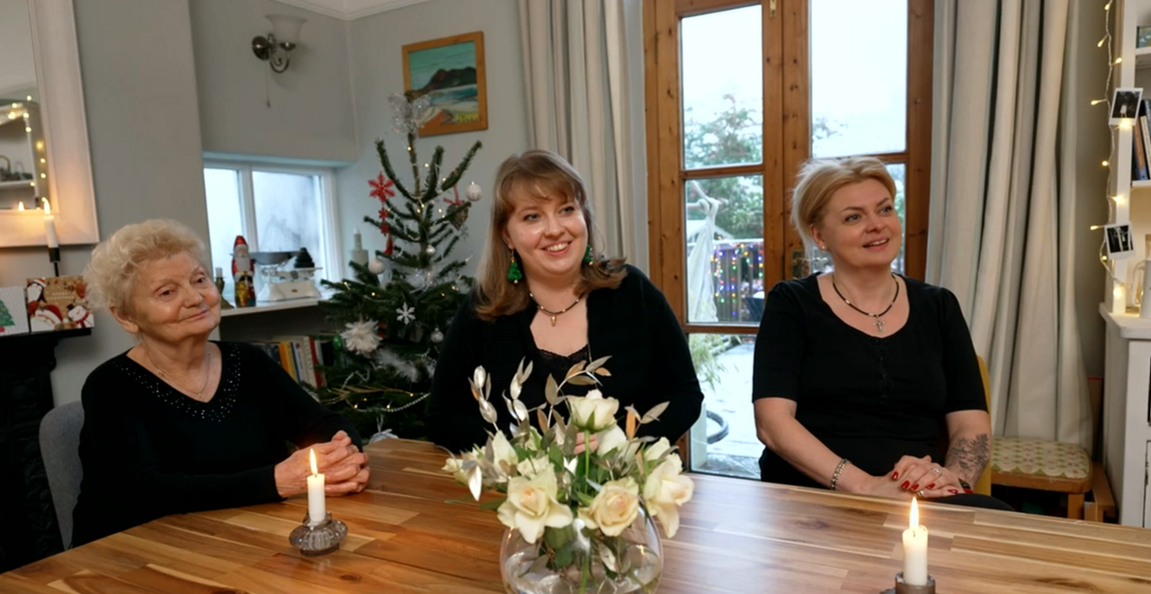 Angelina Retunskaia (left) with grand daughter Kateryna Sheluntsova (middle) and her mother Kseniia Skakun (right)