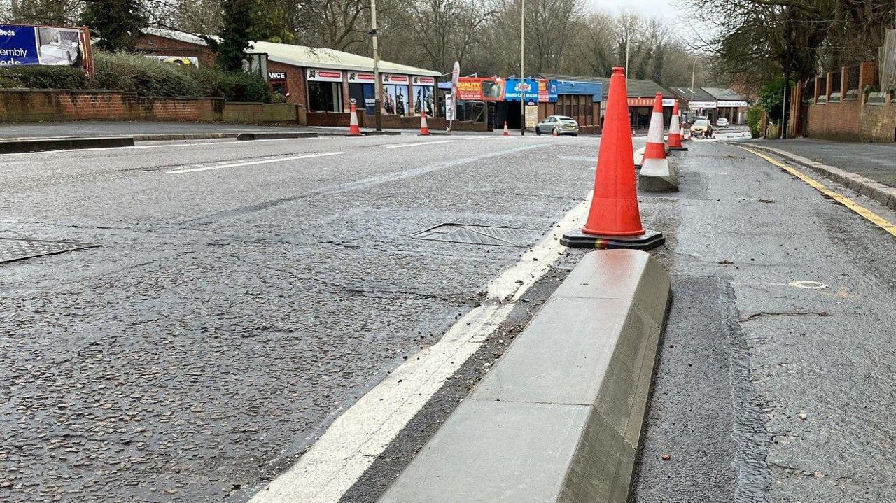 Grey kerbing on Aylestone Road 