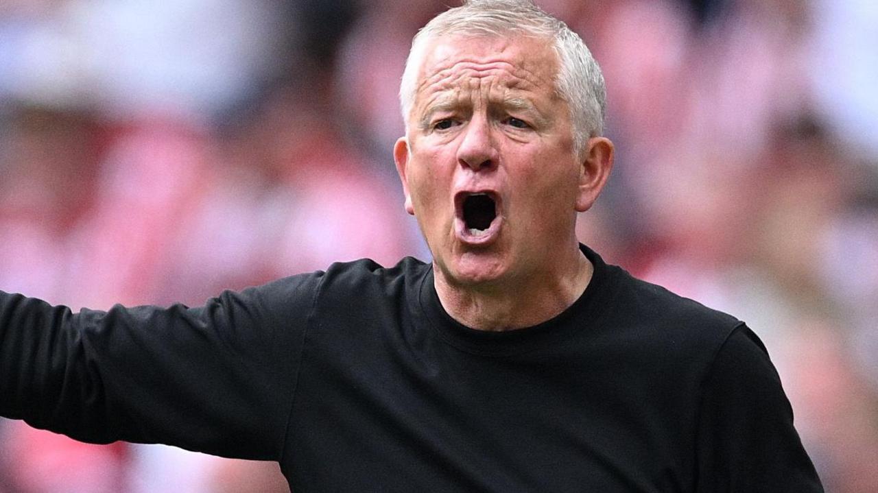 Chris Wilder shouts instructions to his Sheffield United players