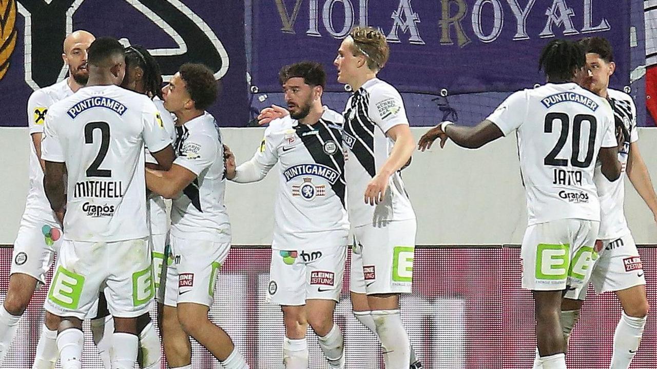 Sturm Graz players celebrate