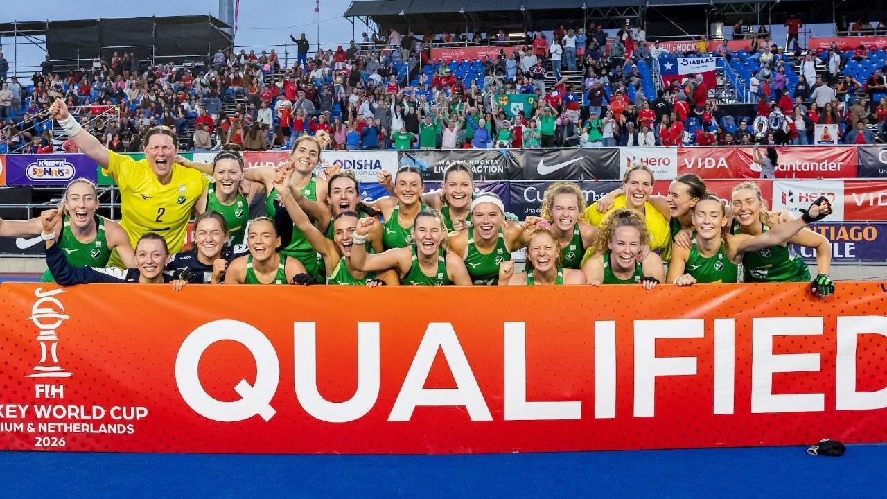 Ireland players celebrate