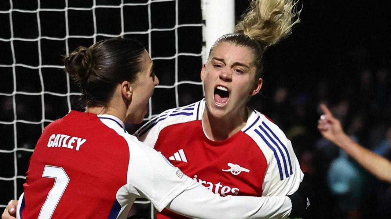 Alessia Russo celebrates her goal against Bayern Munich