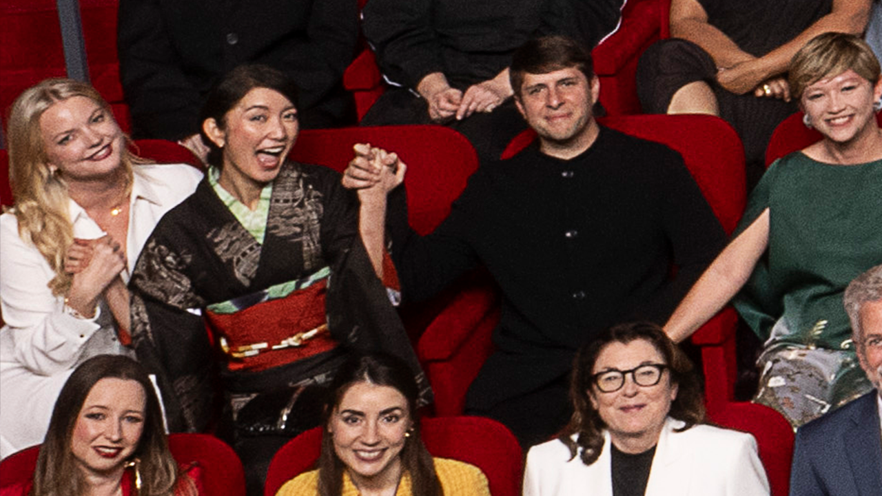 Hanna Aqvilin, Shiori Ito, Eric Nyari and Ema Ryan Yamazaki in the 97th Oscars nominees dinner class photo