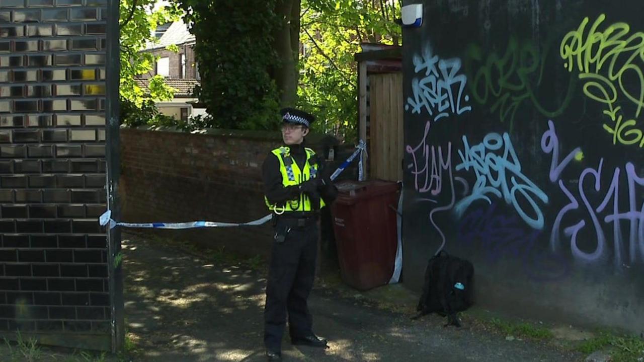 Alley where teenager was found