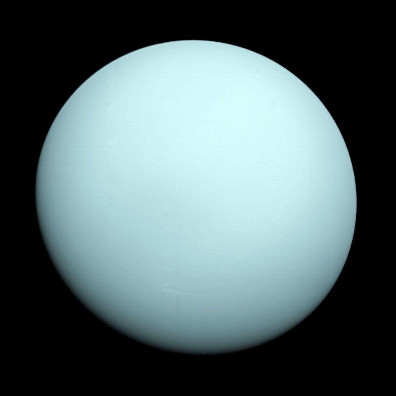 Picture of Uranus taken by Voyager 2