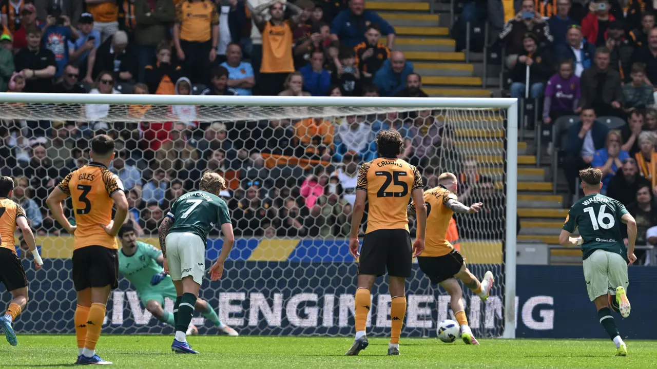 Ipswich, Millwall and Middlesbrough Battle for Championship Promotion on Final Day — image 3