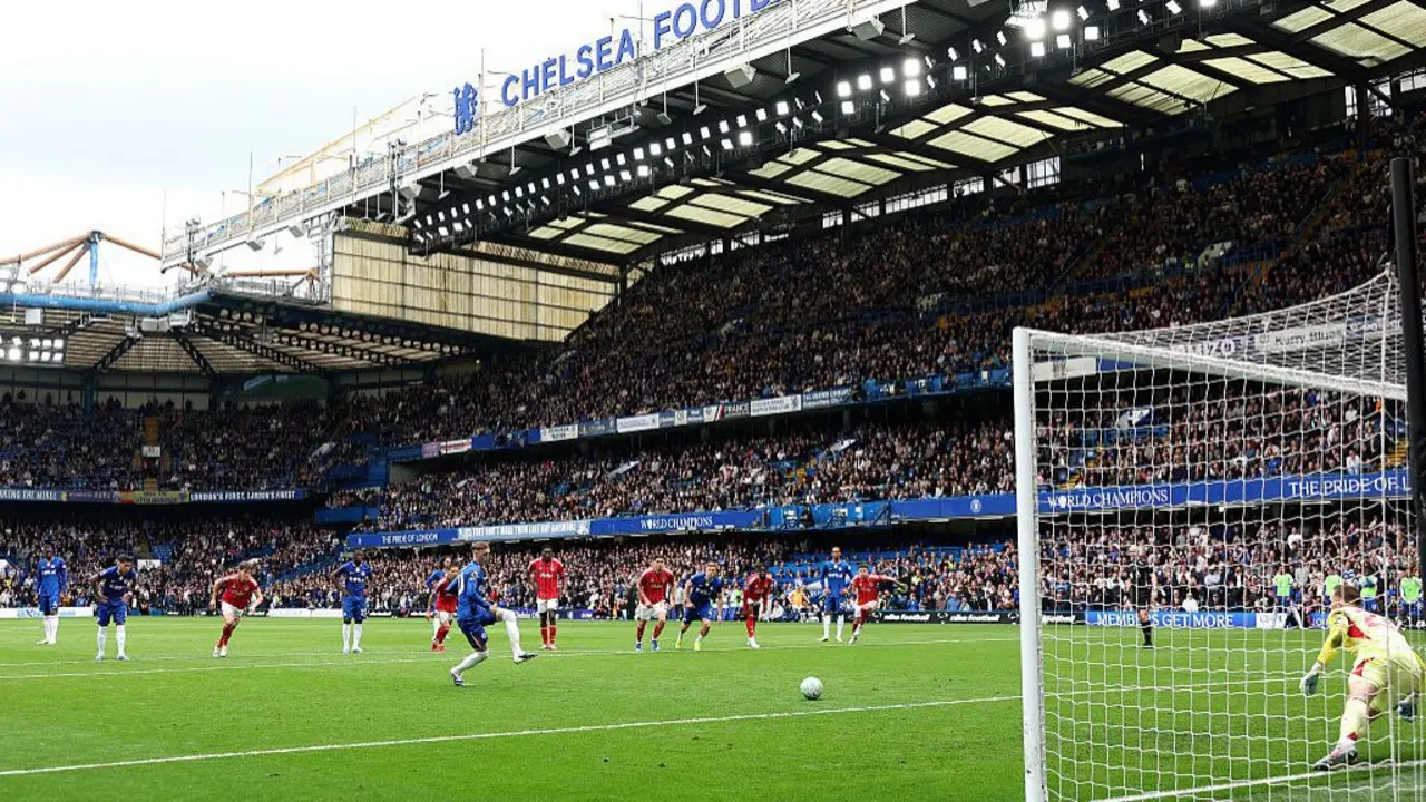 Chelsea's Crisis Deepens: 2-0 Deficit at Home to Nottingham Forest After Awoniyi and Jesus Strike — image 3