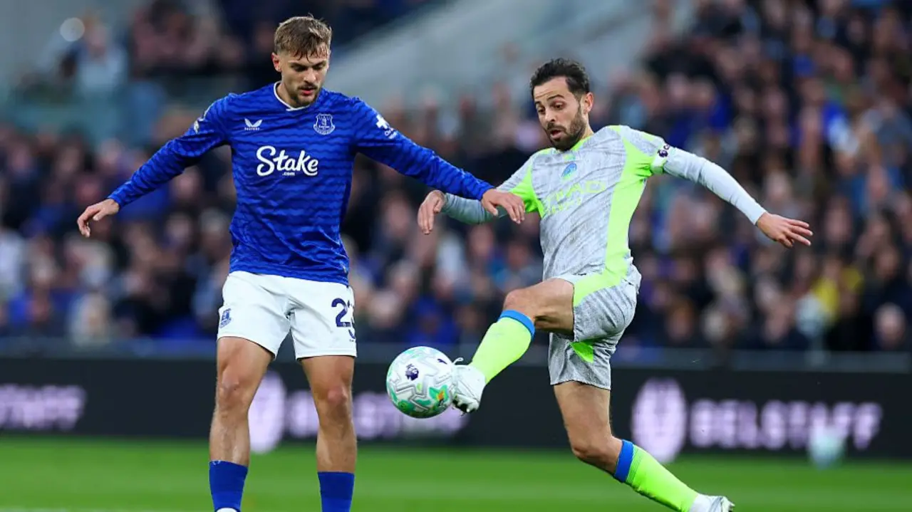 Doku's Curler Gives Manchester City Edge Over Everton in Title Chase — image 4