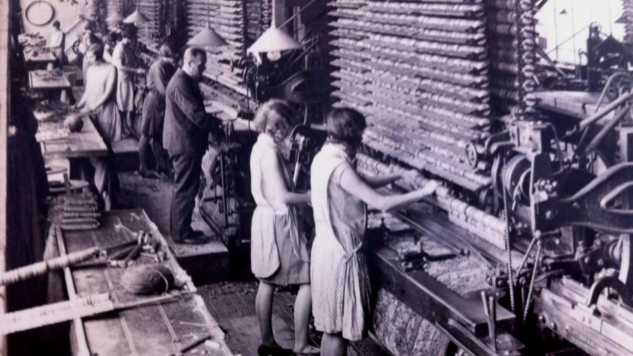 1920 factory workers at Tomkinsons
