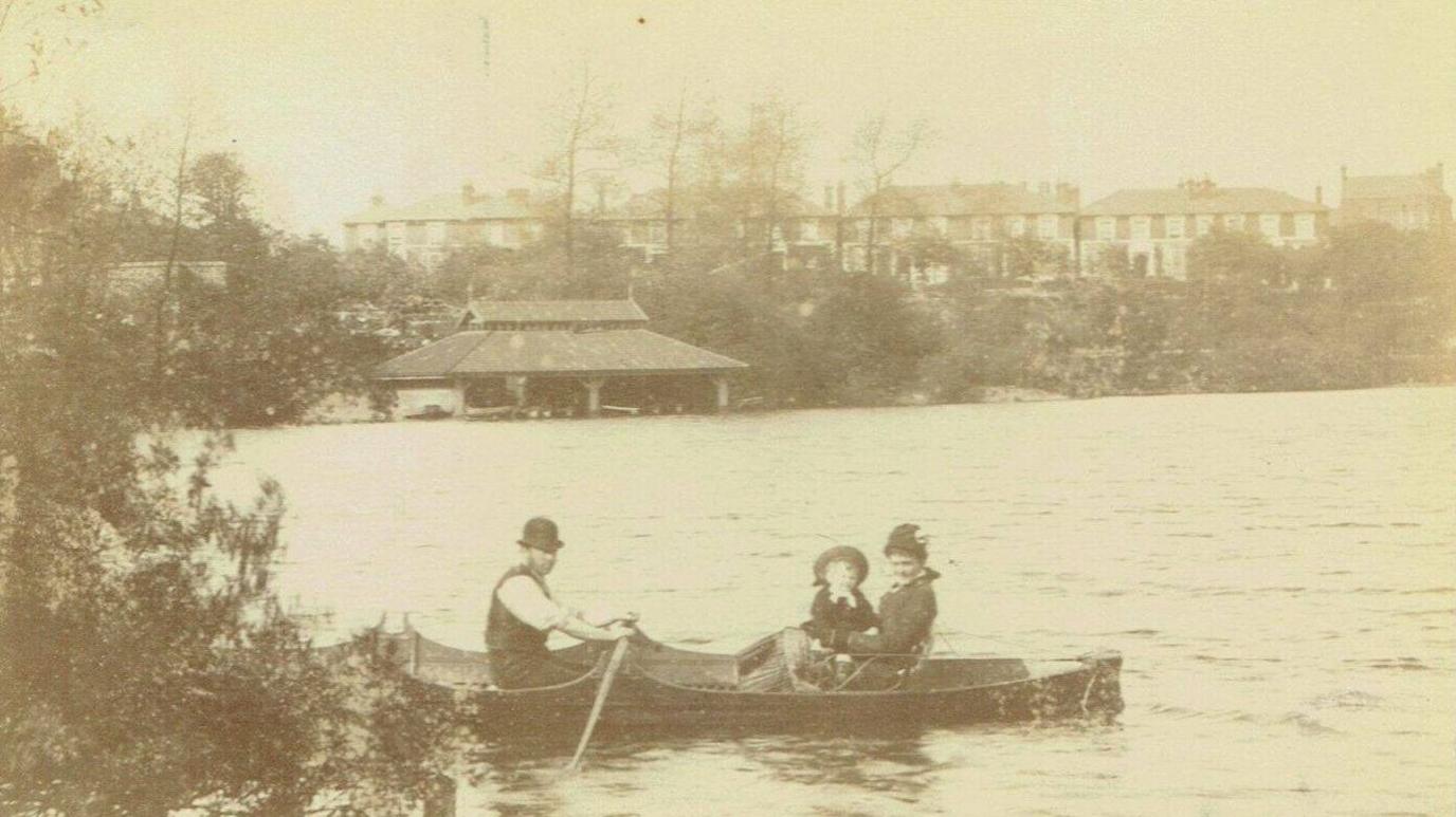 Archive of Walsall Arboretum