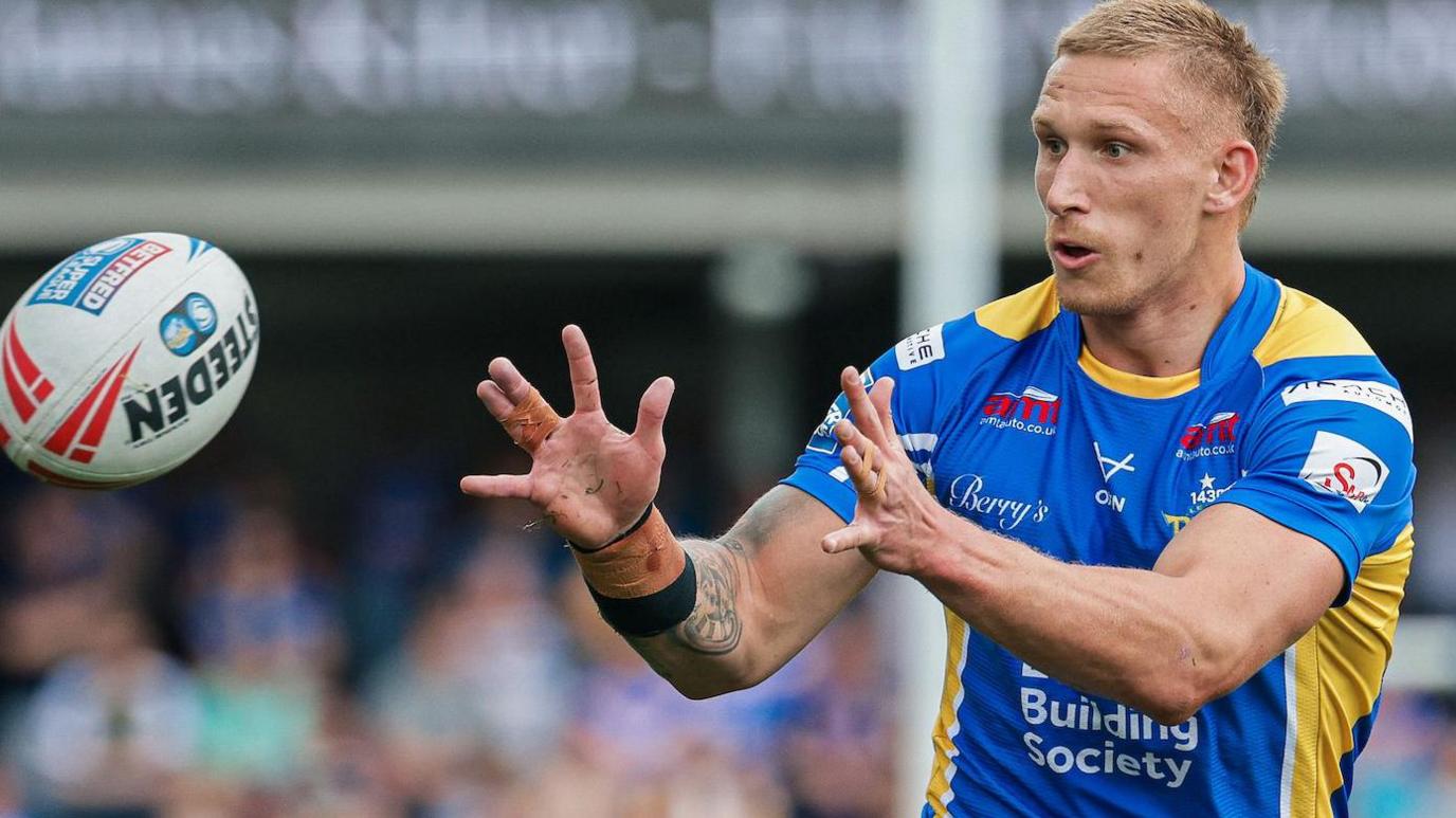 Mikolaj Oledzki in action for Leeds Rhinos