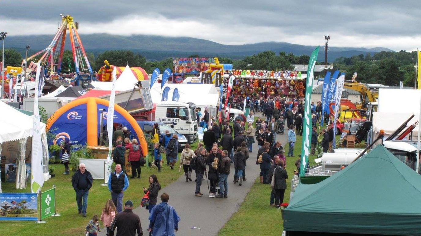 Black Isle Show