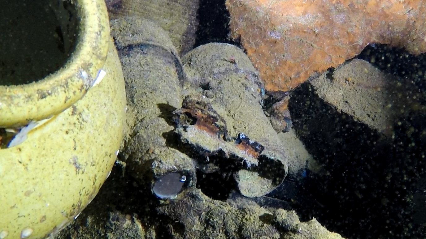 Passenger observation binoculars at the wreck site