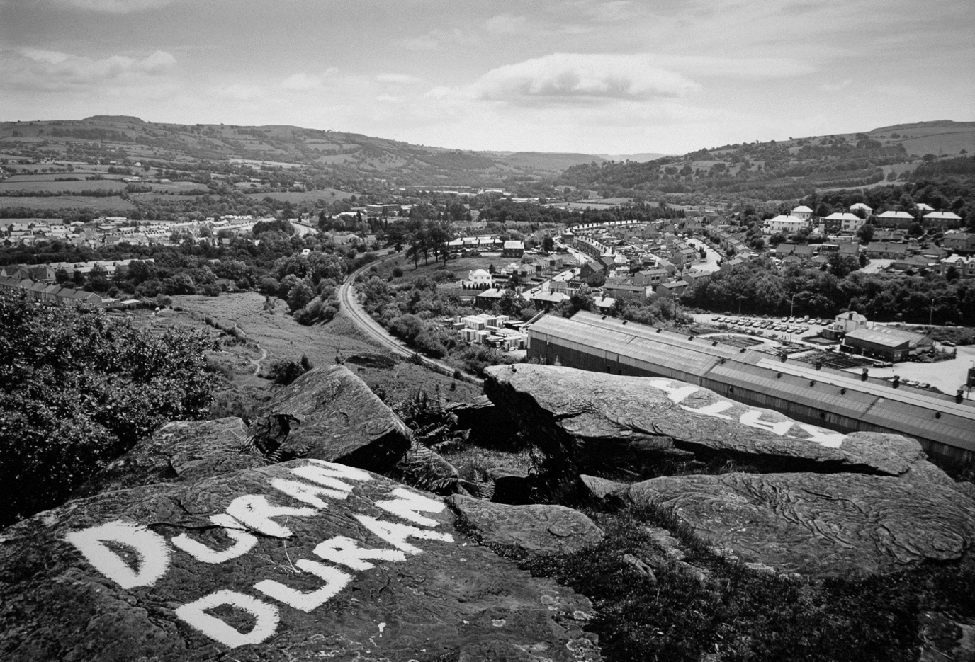 Creigiau Penast, Ystrad Mynach