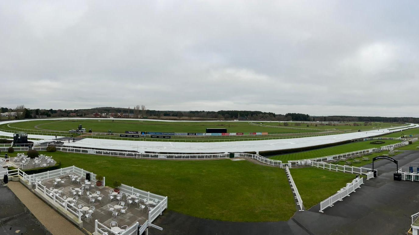 market rasen racecourse with fleecing