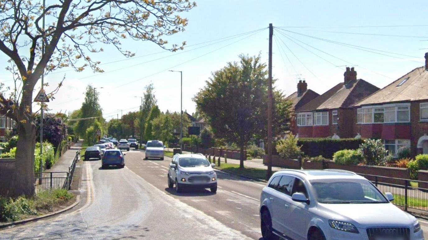 A view of County Road North in Hull