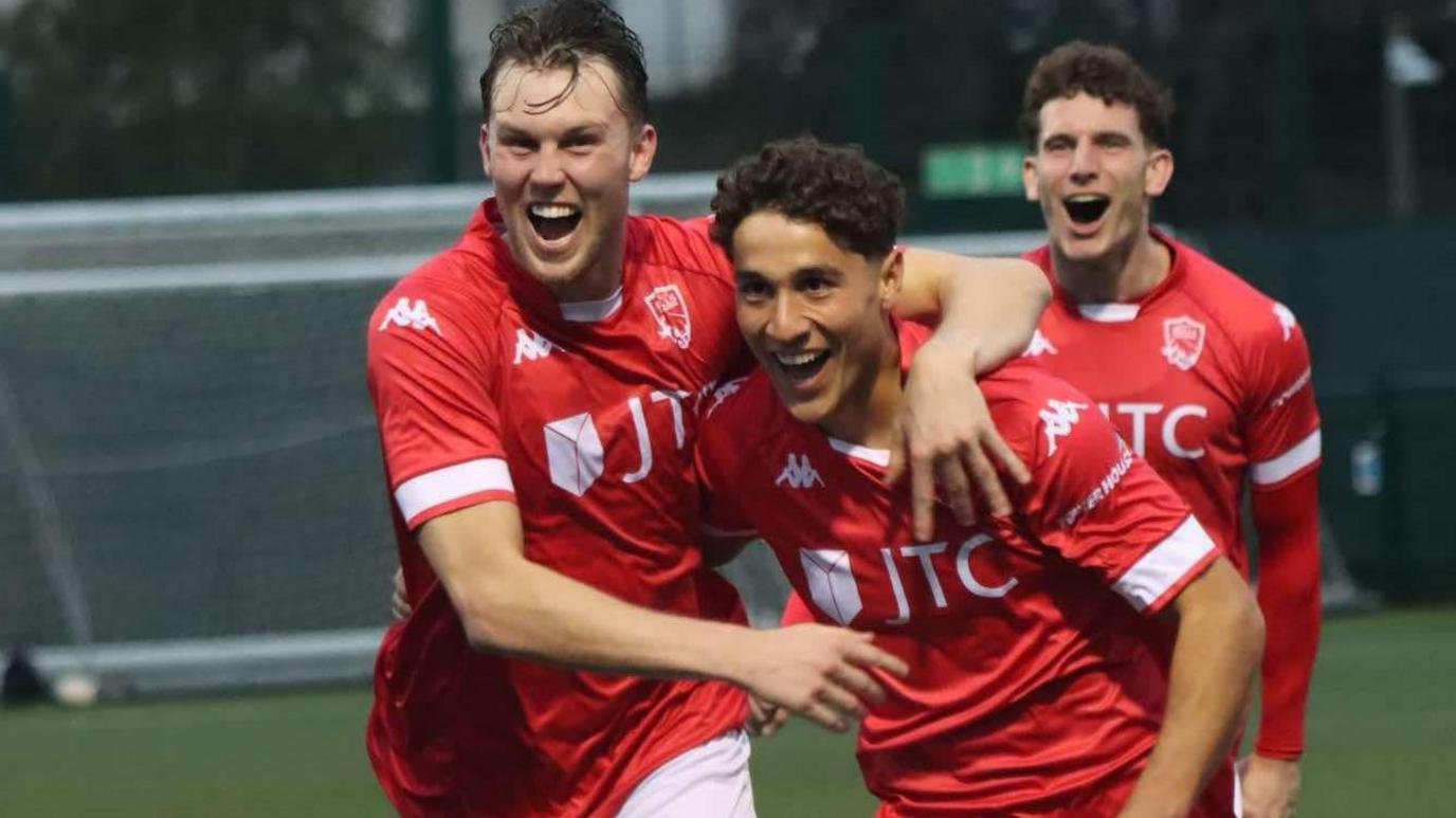 James Carr celebrates scoring for Jersey Bulls