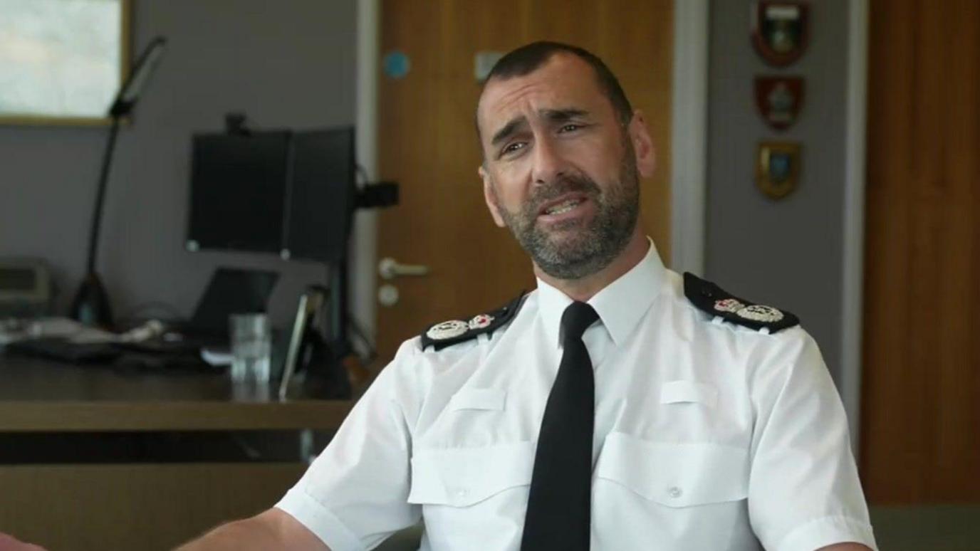 Chief Constable Richard Lewis