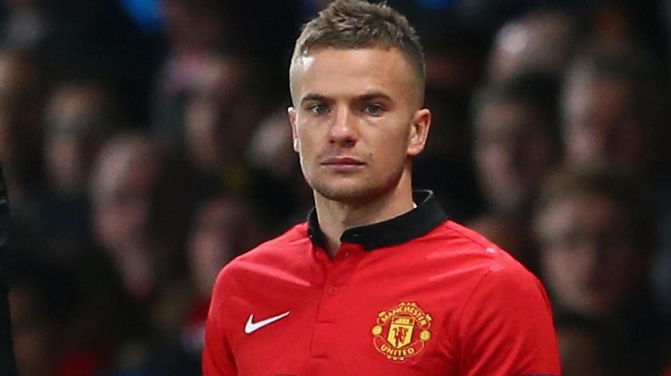 Tom Cleverley playing for Manchester United