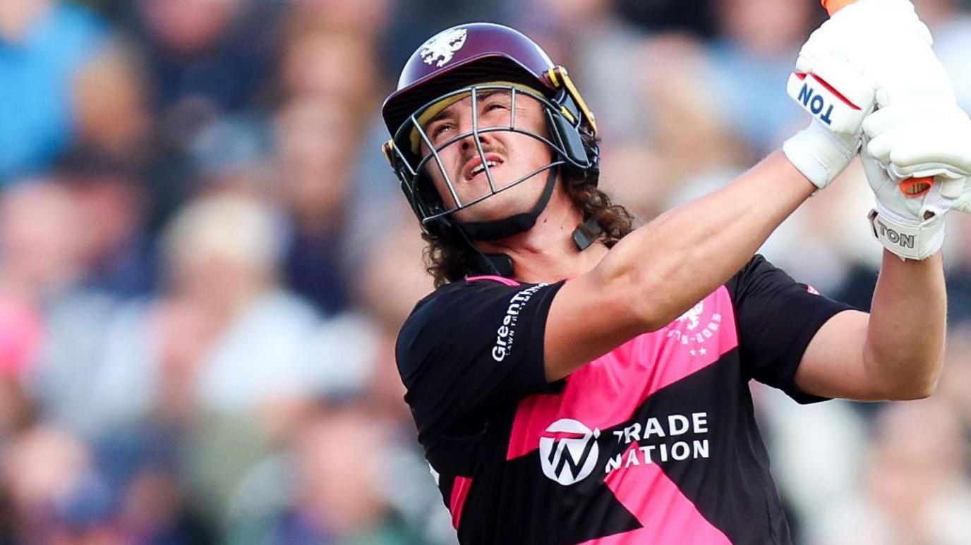 Tom Kohler-Cadmore batting