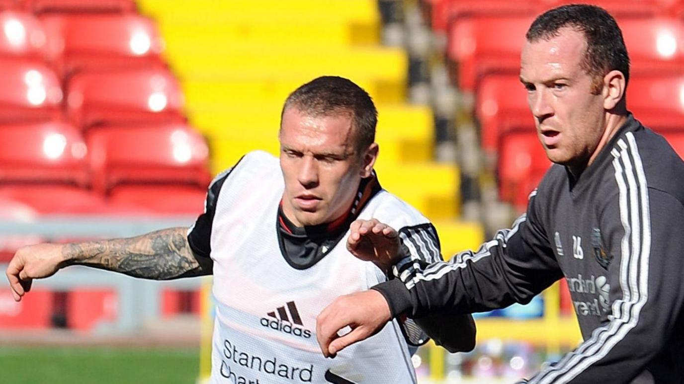 Craig Bellamy and Charlie Adam training to Liverpool