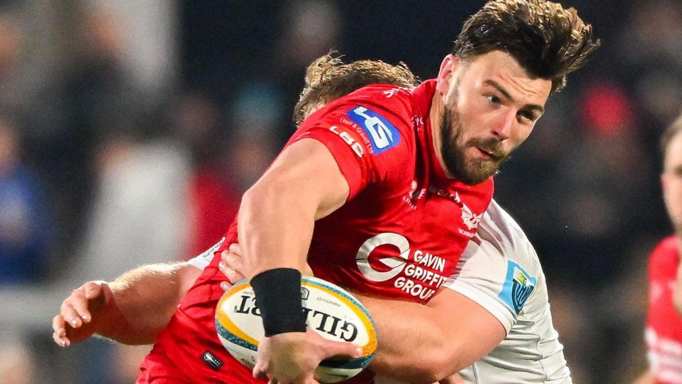 Johnny Williams in action for Scarlets