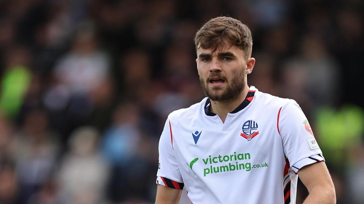 Max Conway in action for Bolton Wanderers this season