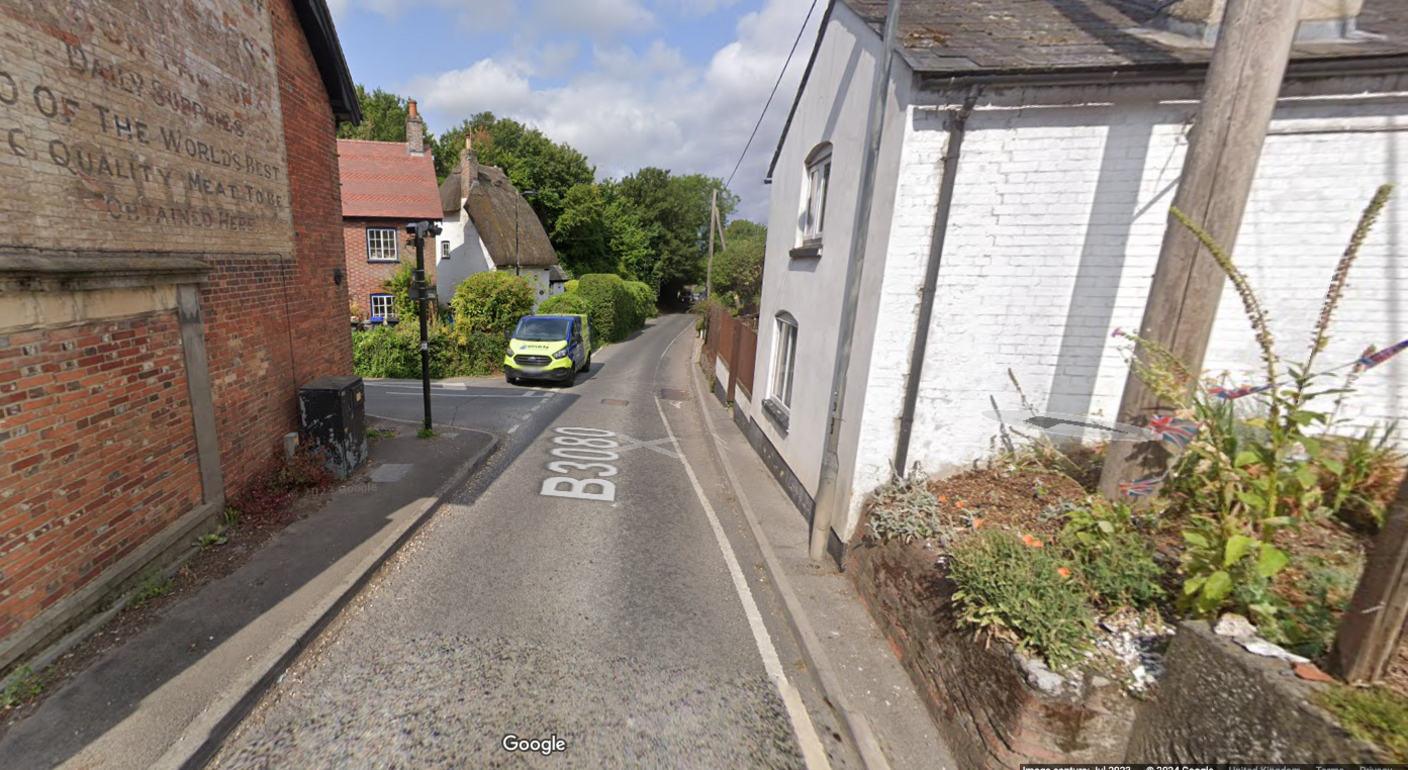 Lode Hill junction with slab lane