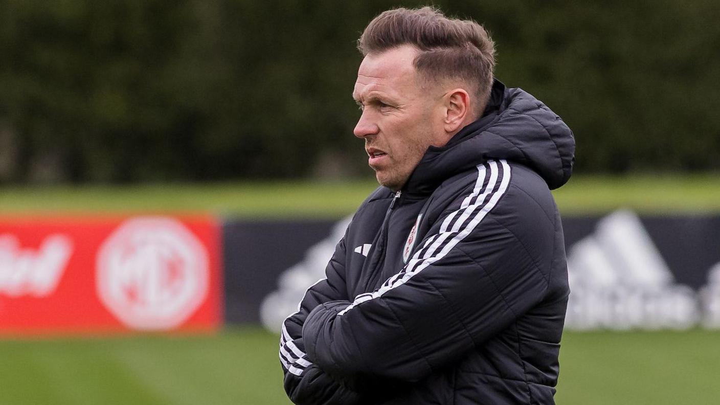 Craig Bellamy watches on during Wales training