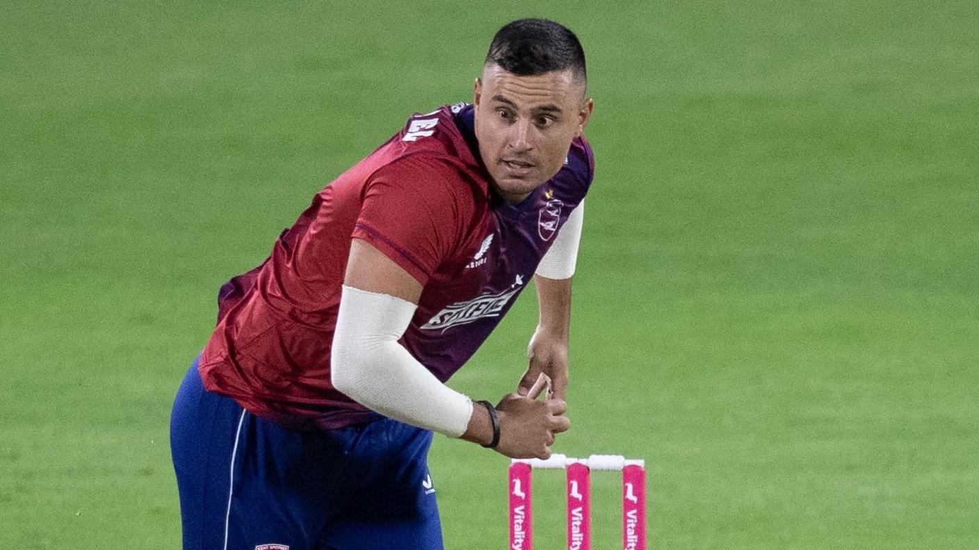 Beyers Swanepoel in action for Kent in the T20 Blast