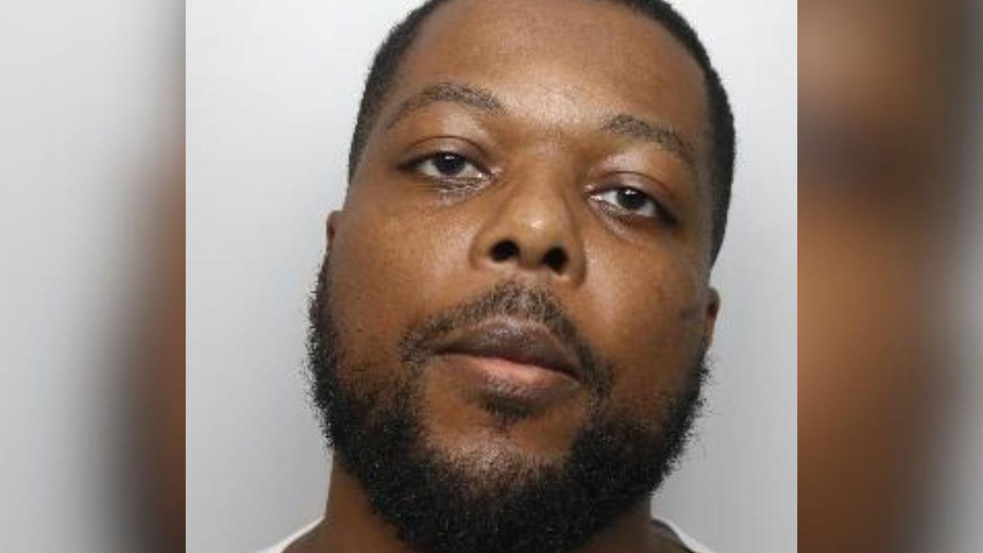 A headshot photo of Christopher Williams.