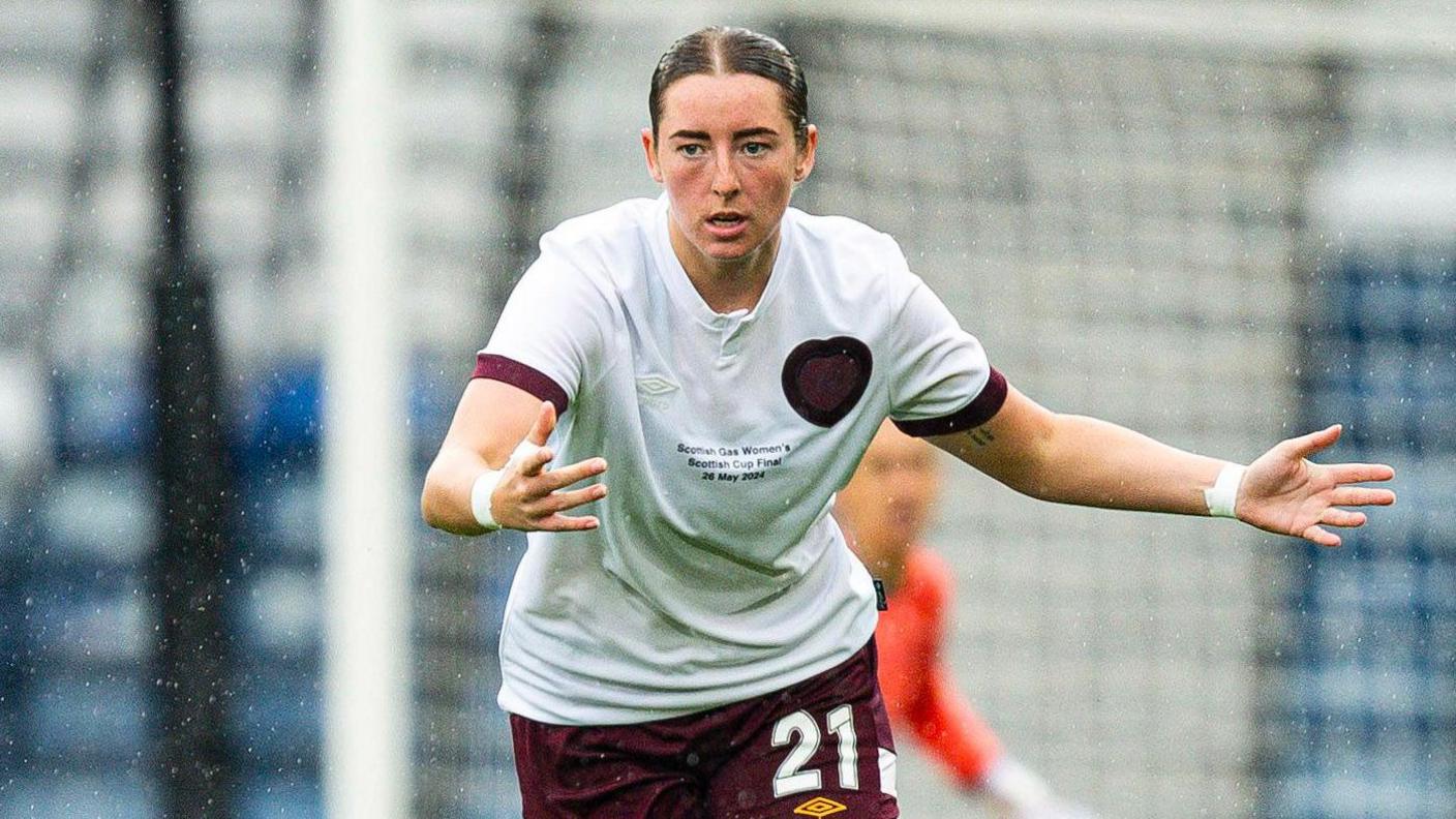 Kathleen McGovern in action for Hearts