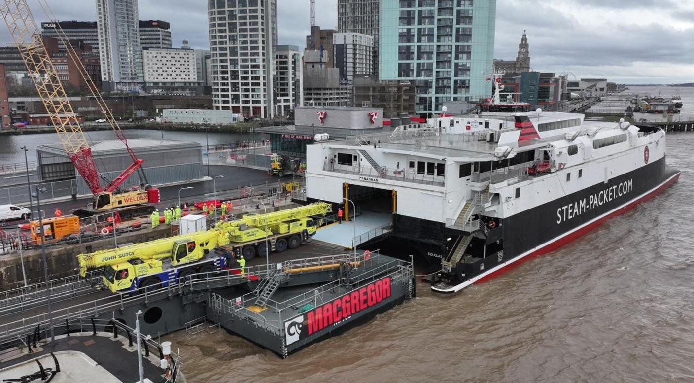 The Manannan at the new terminal